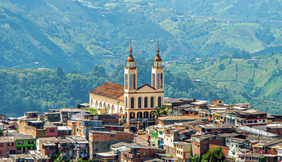 The Guide to Colombia’s Coffee Triangle: Itinerary, Villages, and Coffee Fincas