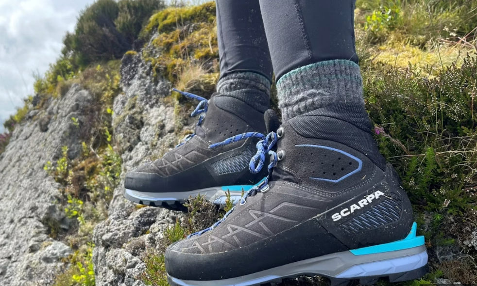 Best High-Altitude Trekking Boots for the Andes