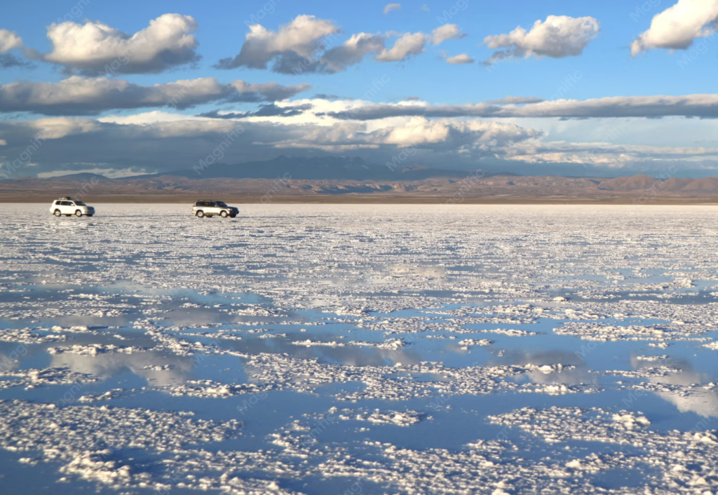 Salar de Uyuni Tours 2026: 1-Day vs 3-Day, Costs and How to Book